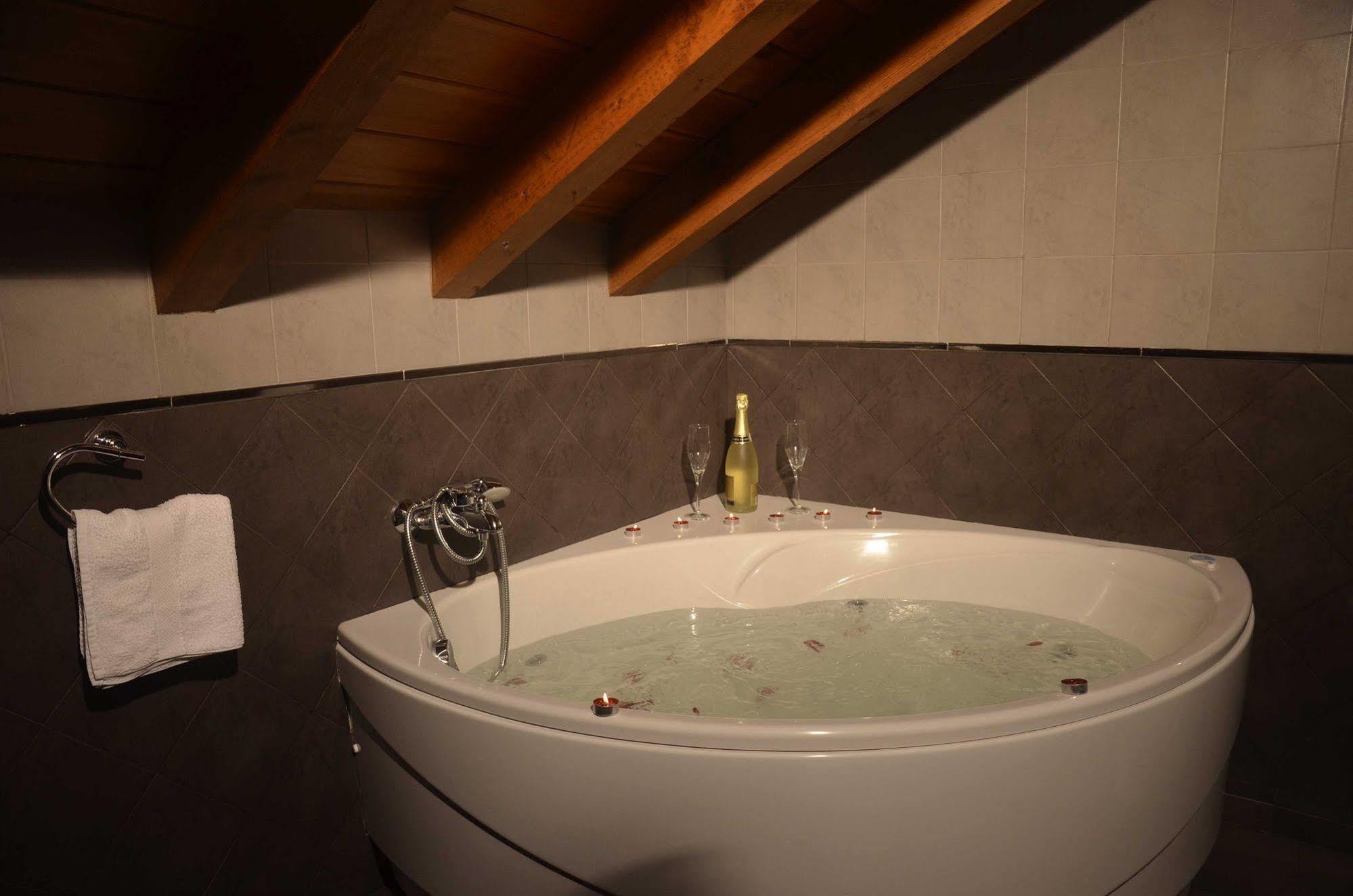 Apartamentos Spa Cantabria Infinita Cillorigo de Liebana Kültér fotó